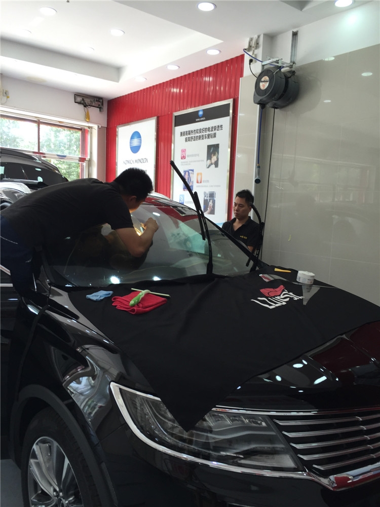 林肯MKX全車龍膜汽車太陽(yáng)膜施工案例---四季貼膜南湖大道店出品