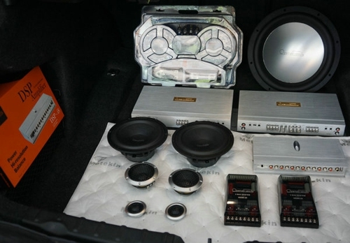 常州寶馬320汽車音響改裝升級歌劇世家——至上音樂