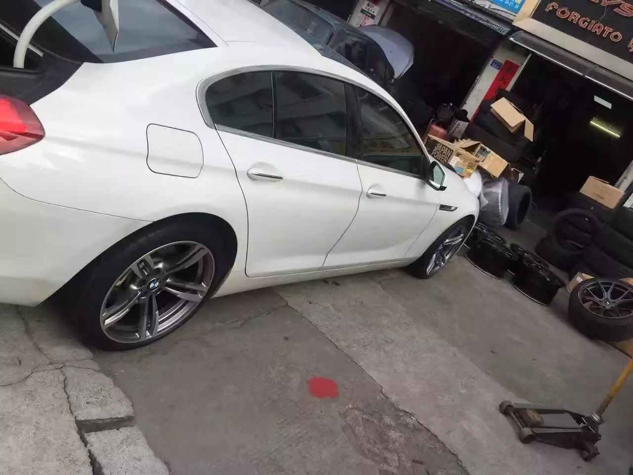 寶馬 上鍛造 M4，19寸原裝 完工！