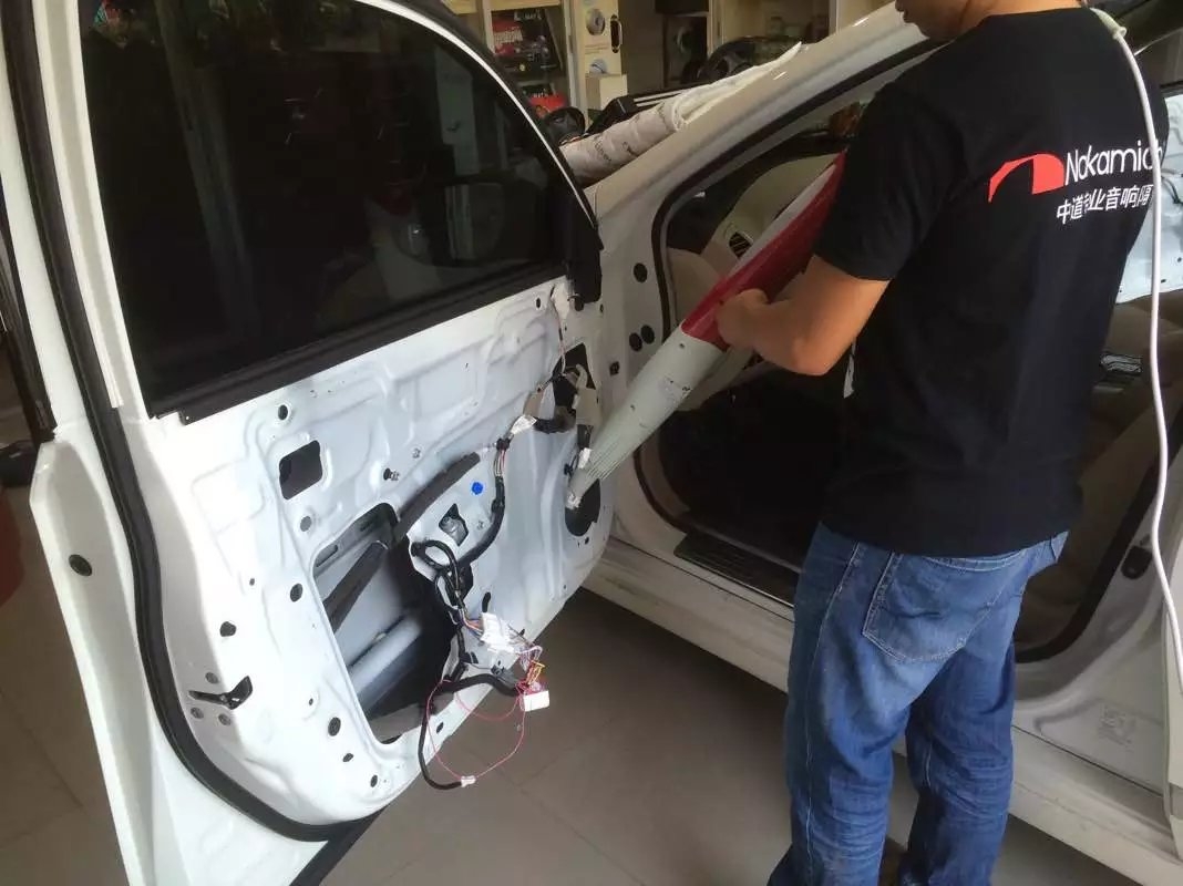 日產(chǎn)天籟汽車音響改裝勁浪165AS喇叭-南寧途悅汽車音響出品