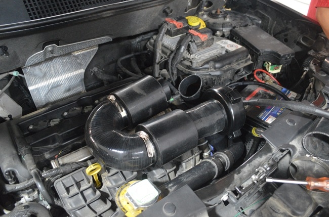 JEEP指南者提升动力节油改装配件汽车进气改装键程离心式涡轮增压器LX3971