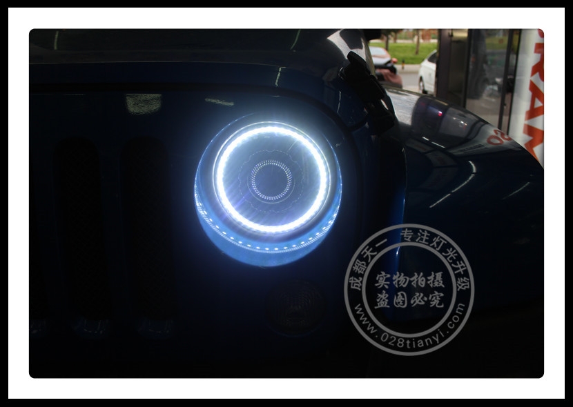 成都牧馬人改裝氙氣燈雙光透鏡LED日行燈總成成都牧馬人改裝