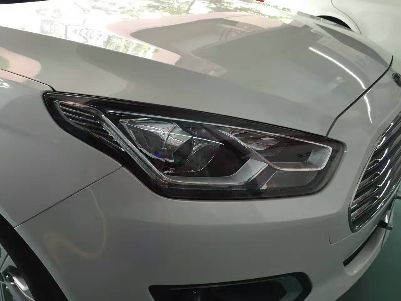 福睿斯車燈改裝ST內(nèi)膽，升級海拉5透鏡，搭配飛利浦xv燈泡
