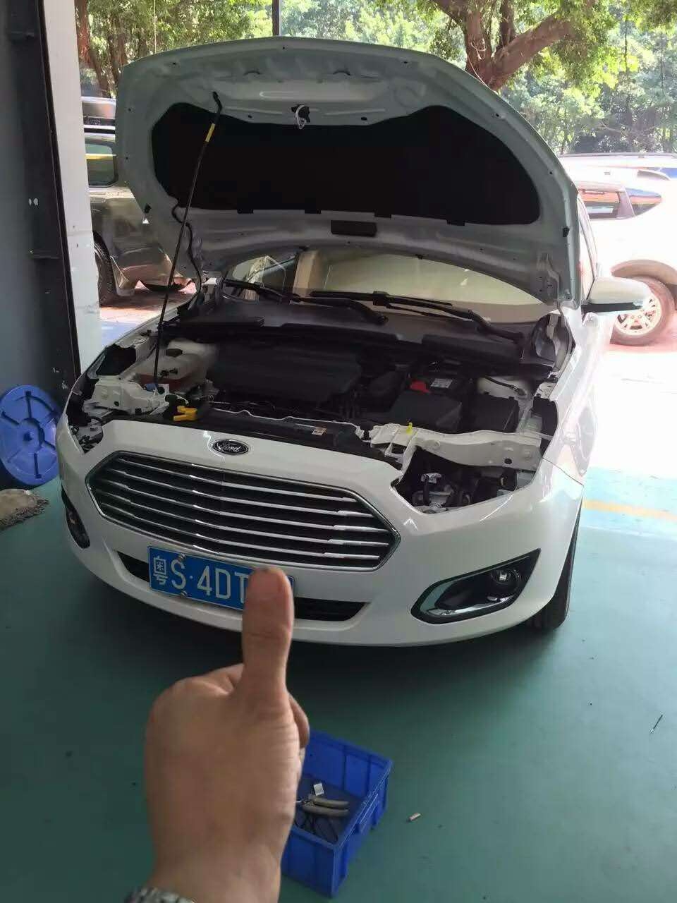 福睿斯車燈改裝ST內(nèi)膽，升級海拉5透鏡，搭配飛利浦xv燈泡