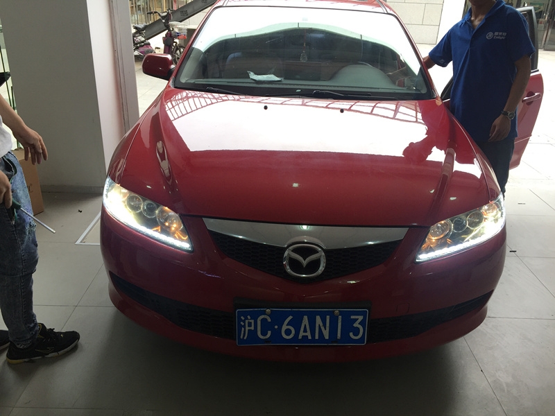 上海老馬自達(dá)6車燈升級改裝 海拉5透鏡 歐司朗氙氣燈 奧茲姆惡魔眼 流光淚眼
