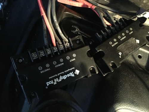 常州JEEP牧馬人汽車(chē)音響改裝升級(jí)+尾箱工藝——至上音樂(lè)