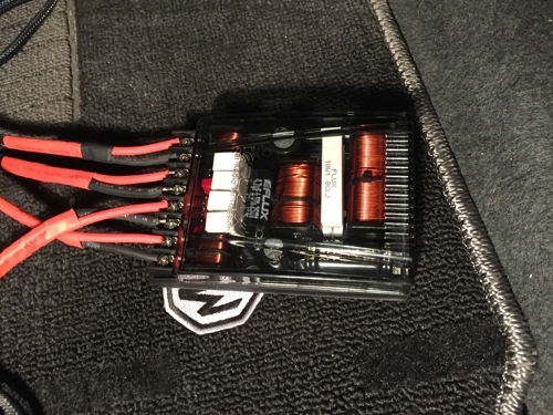 常州至上音樂(lè)名爵6汽車(chē)音響升級(jí)改裝德國(guó)佛倫詩(shī)三分頻