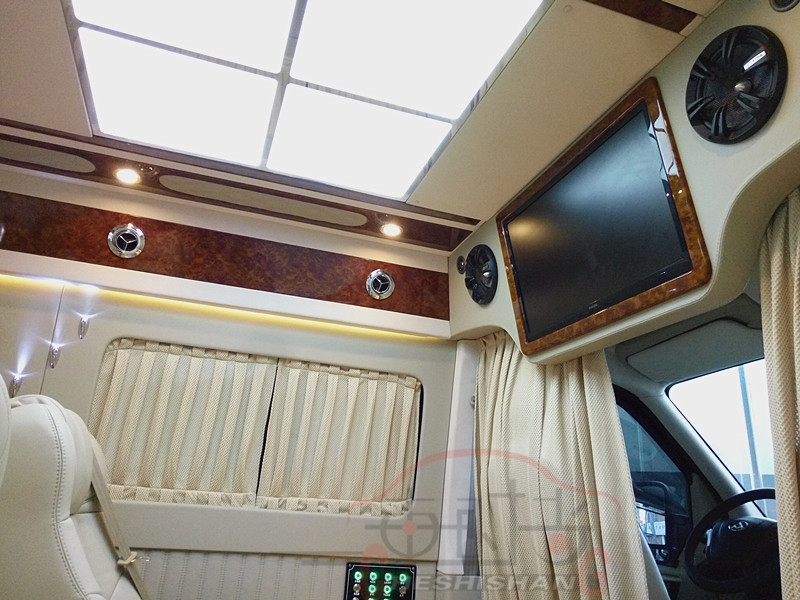 鄭州上汽大通內(nèi)飾航空座椅改裝，商務(wù)車豪華內(nèi)飾定制改裝