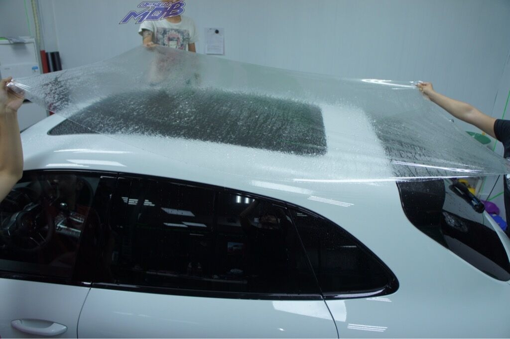保時(shí)捷MACAN，新車必備頂級(jí)透明保護(hù)膜（深圳廣州佛山車身改色貼膜）