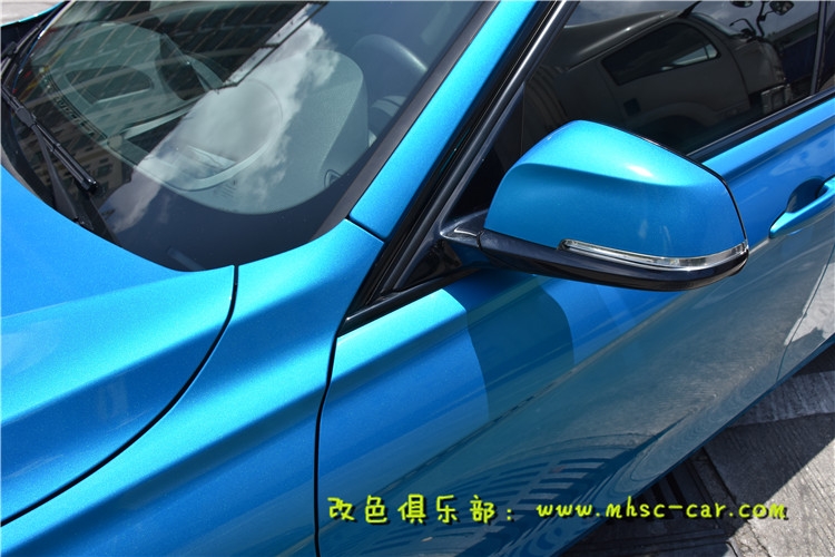 寶馬328原車紅色改色貼膜施工韓國LG極光孔雀藍(lán)