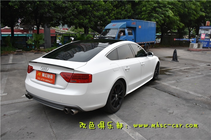 奧迪A5全車貼膜改顏色施工陶瓷白