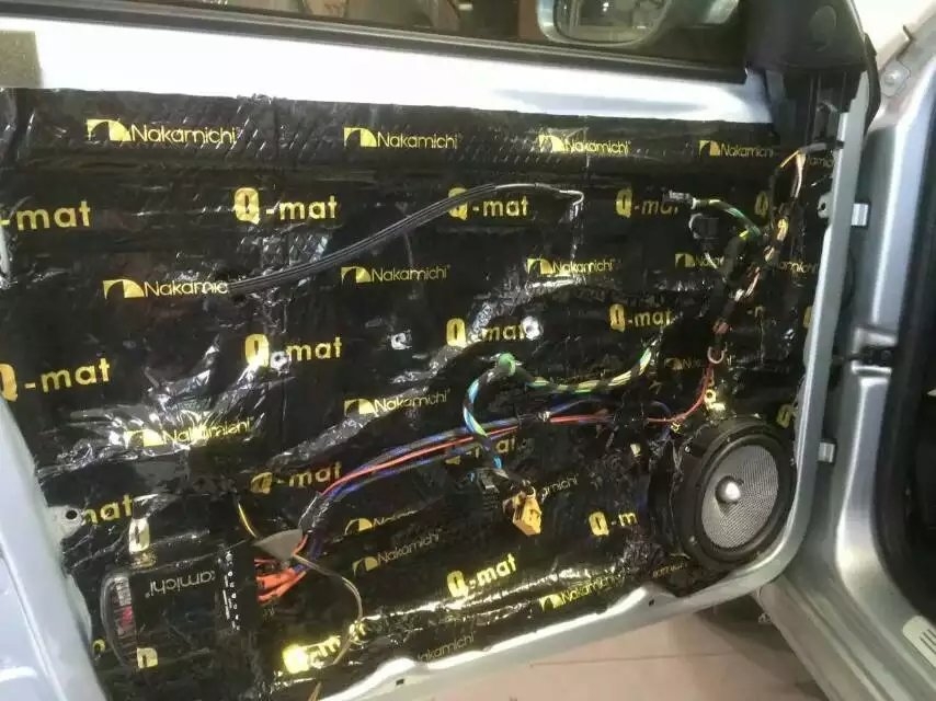 大眾朗逸音響改裝勁浪165AS喇叭+捷力低音-南寧途悅汽車音響改裝