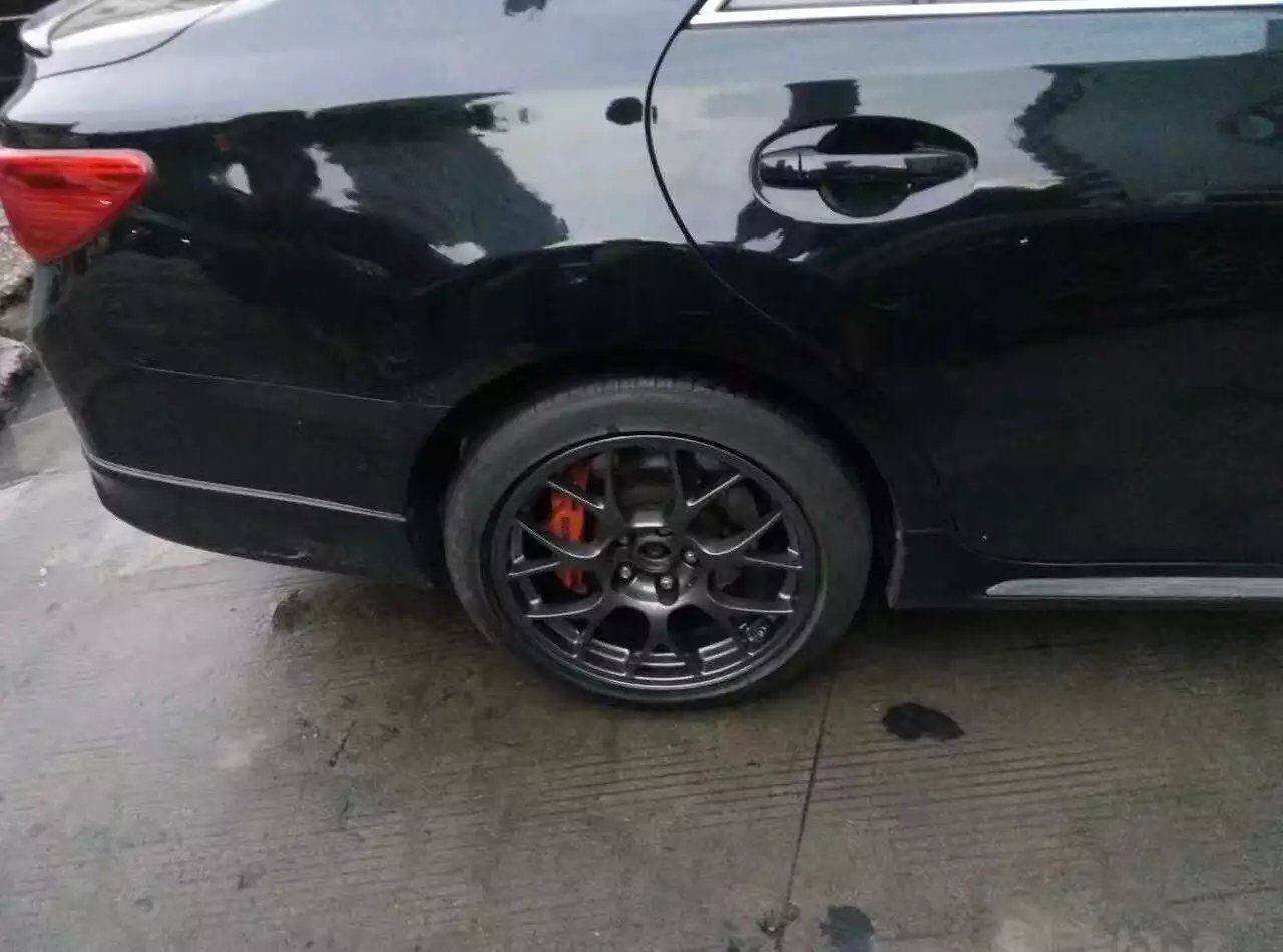 銳志，裝18寸 BBS 完工！