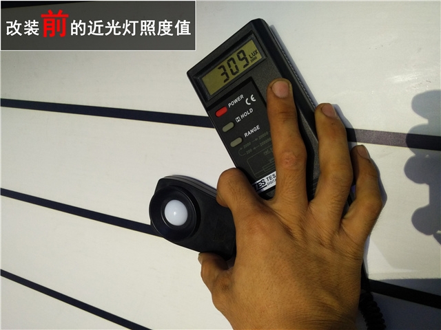 中山汽車車燈升級 日產(chǎn)新天籟升級定制高亮海拉五雙光透鏡——清風(fēng)車影燈改