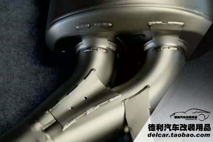 寶馬M4改裝天蝎排氣