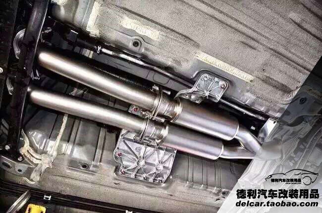 日產(chǎn)戰(zhàn)神GTR改裝天蝎排氣