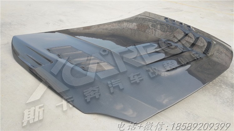 奔馳A級(jí)A180 A200 A250 A260 A45改裝AMG款碳纖維引擎蓋/機(jī)蓋
