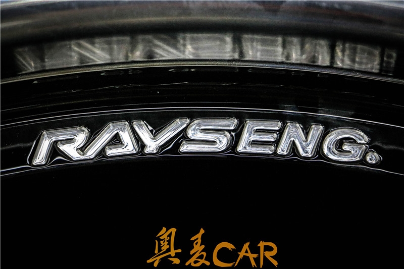 RAYS TE37輪轂