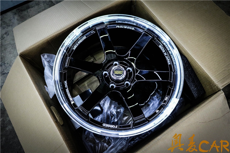 RAYS TE37輪轂