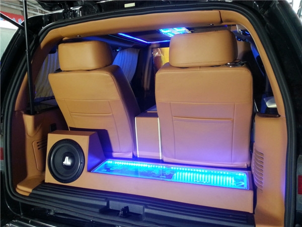 西安商務(wù)車改裝/汽車改裝/杰歌房車之林肯領(lǐng)航員--總統(tǒng)一號