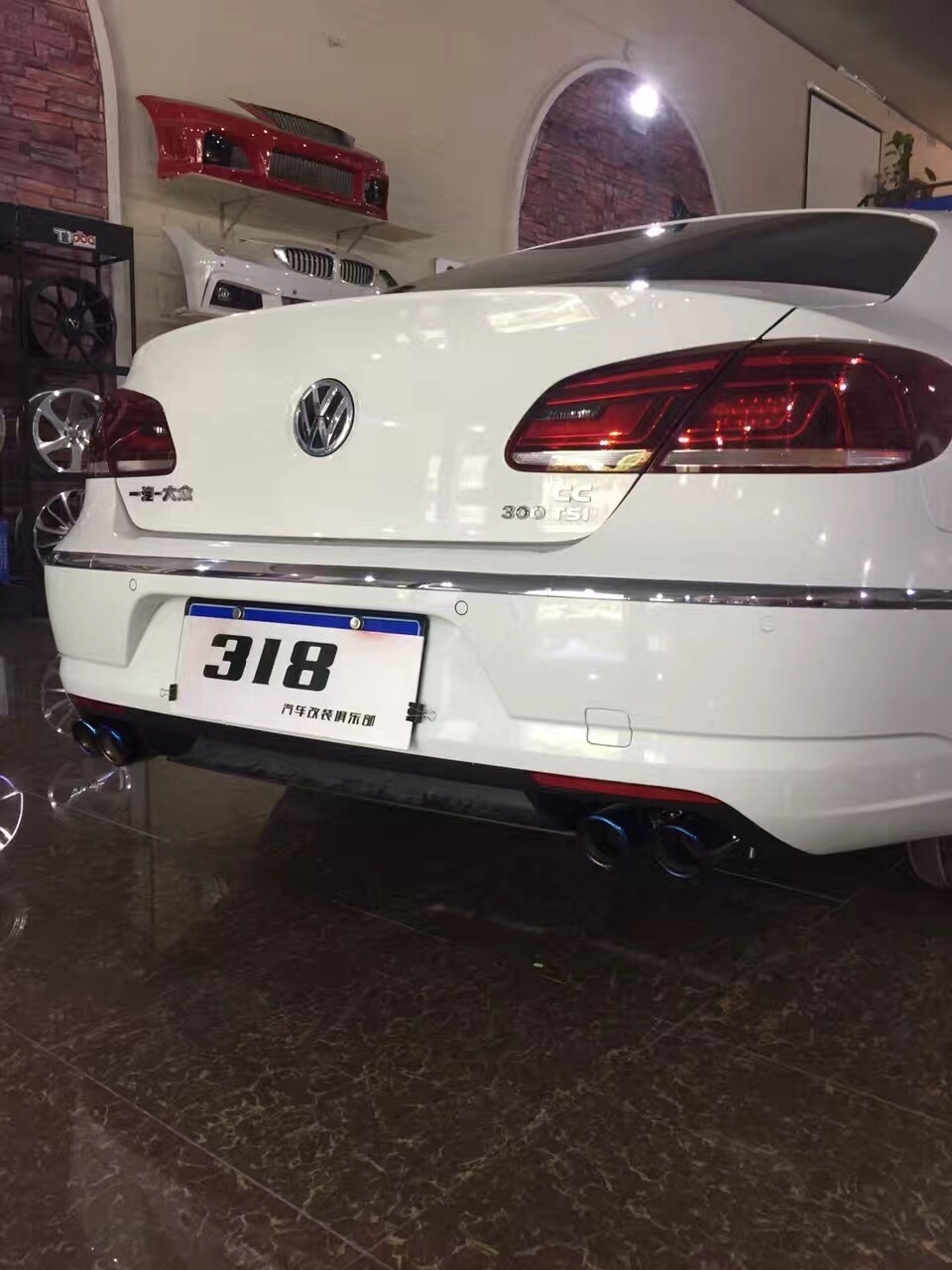 大眾CC升級(jí)雙邊四出帶閥門(mén)排氣，可手機(jī)APP遠(yuǎn)程操控