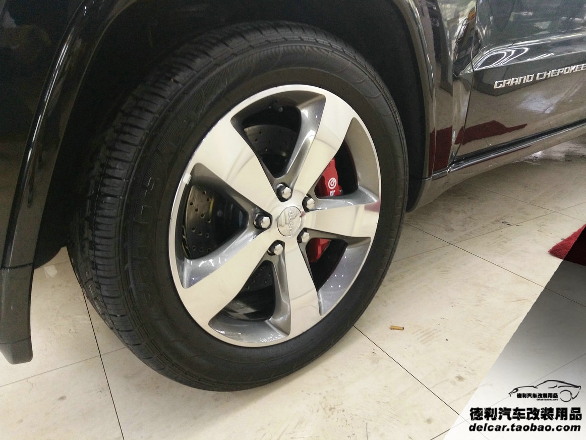 大連改裝JEEP改裝Brembo前6后4鮑魚剎車