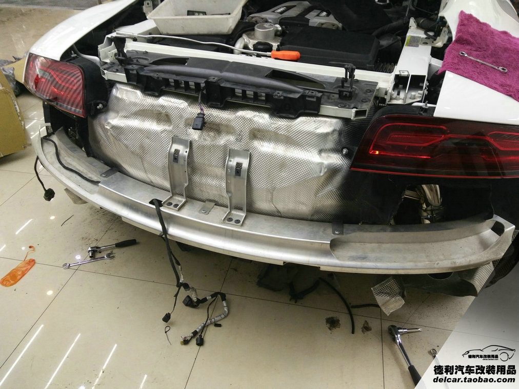 大連汽車改裝奧迪R8改裝IPE排氣