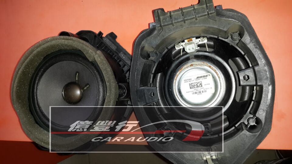 中山億豐行汽車音響改裝.金碧輝煌隨門涌——凱迪拉克SRX汽車音響改裝工藝倒模