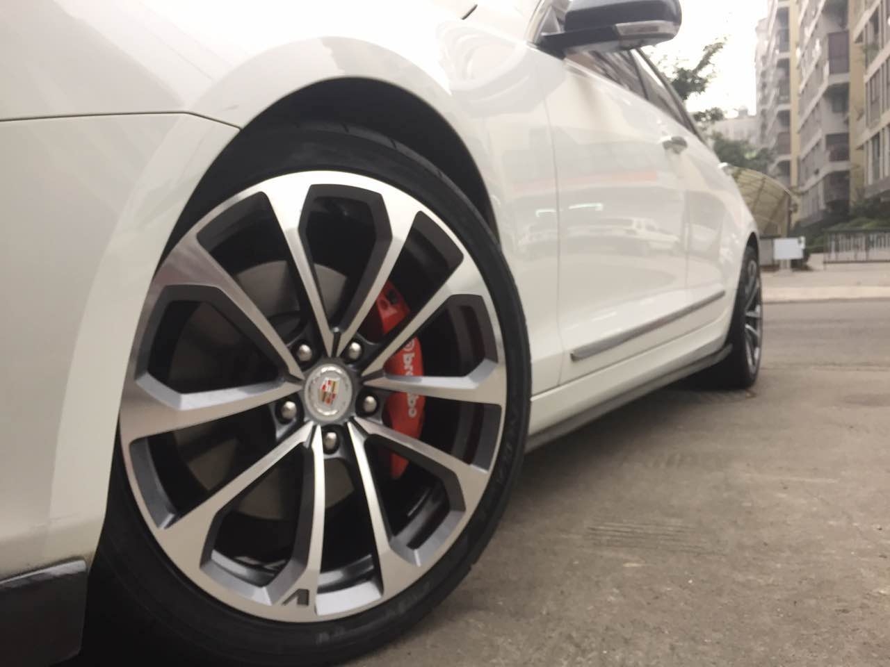 凱迪拉克ATS 原車17寸升級(jí)18寸鍛造V輪轂