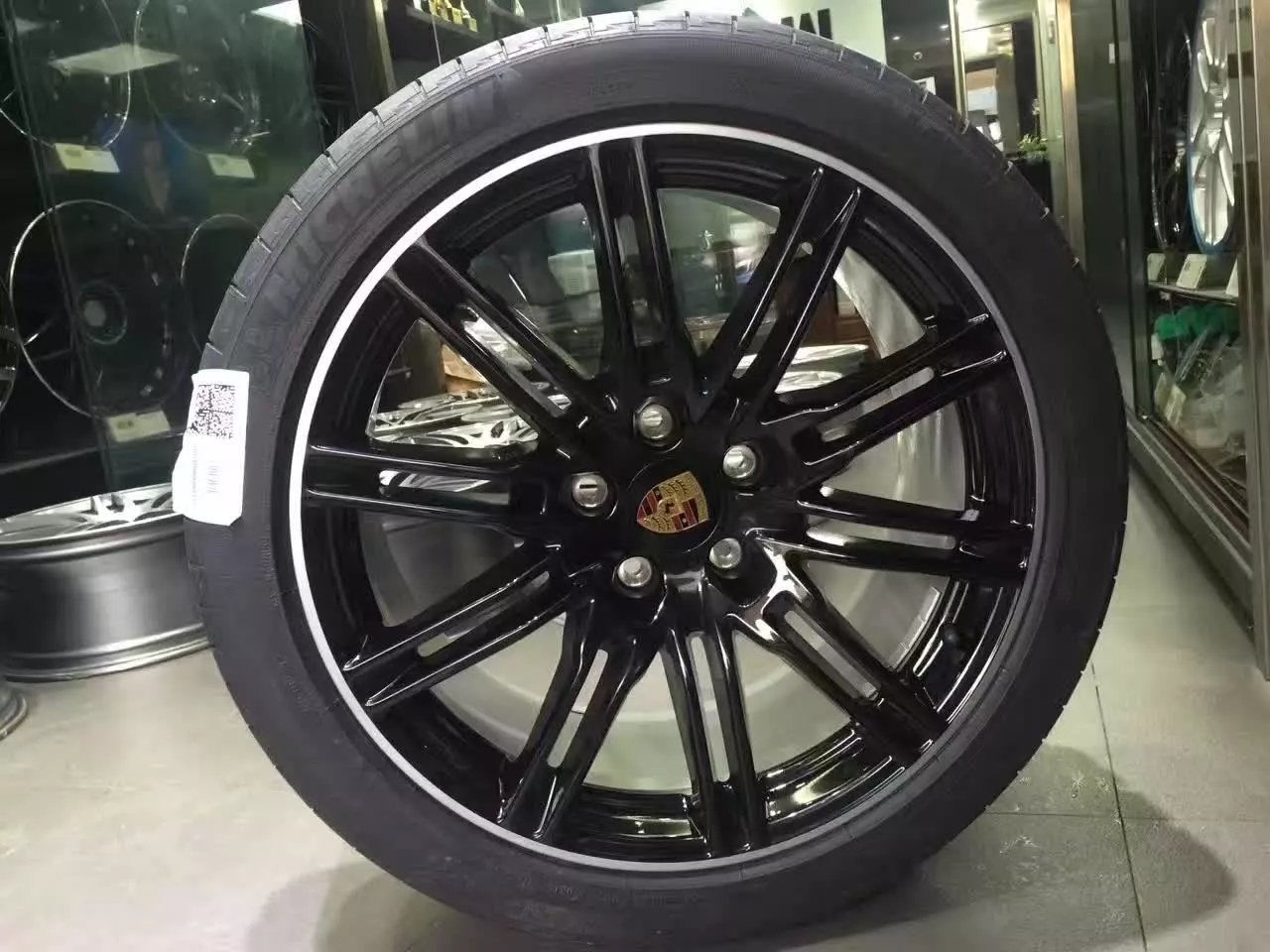 卡宴 21寸 Sports Design 亮黑 全新套件
