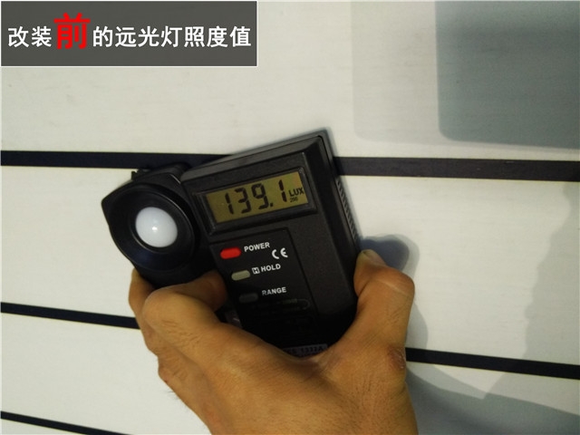 中山汽車改裝 奧迪Q7升級高亮海拉五雙氙透鏡輕松過年審——清風(fēng)車影燈改