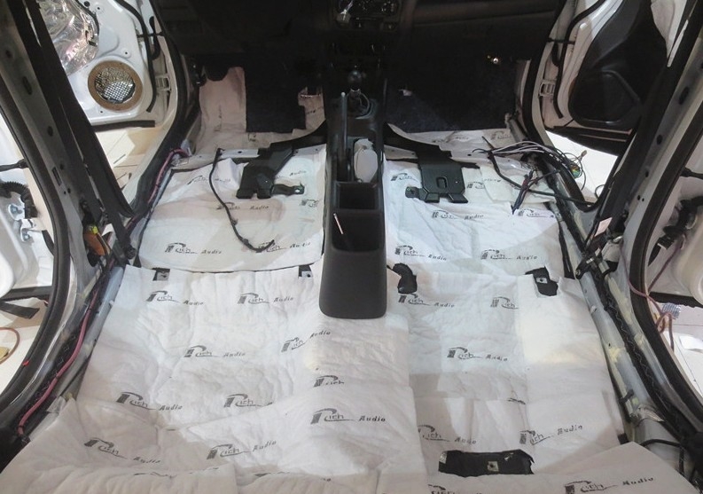 本田飛度大改喇叭