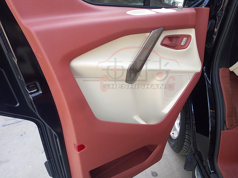 福特全順商務(wù)車內(nèi)飾改裝，鄭州汽車內(nèi)飾定制改裝案例