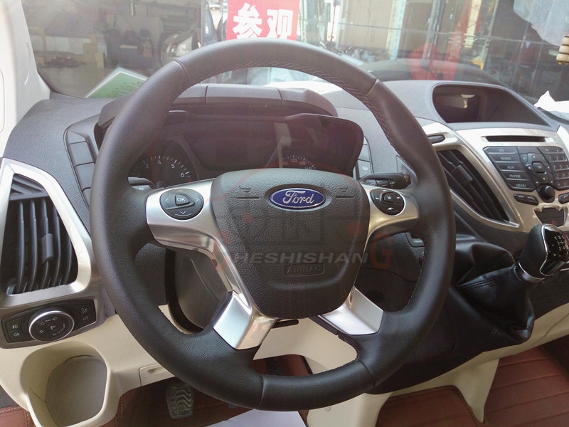福特全順商務(wù)車內(nèi)飾改裝，鄭州汽車內(nèi)飾定制改裝案例