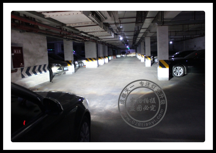 成都帕薩特車燈改裝海拉雙光透鏡歐司朗氙氣燈LED日行燈