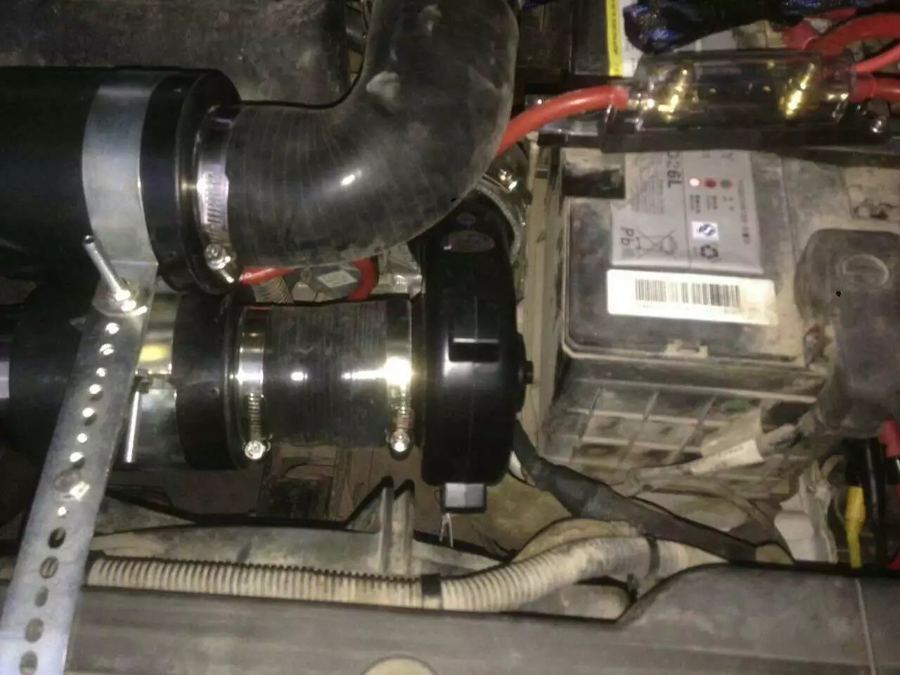 吉利GX718提升動力改裝鍵程離心式電動渦輪增壓器LX3971案例