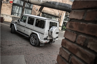 奔馳W463 G55AMG 全車改色貼膜PWF電光金屬白