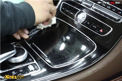 Mercedes－Benz奔馳 新E級 內(nèi)飾貼膜 XPEL
