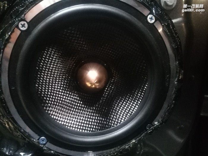 泉州山水專(zhuān)業(yè)汽車(chē)音響 蒙迪歐音響改裝 新蒙迪歐音響隔音 芬朗烏托邦功放