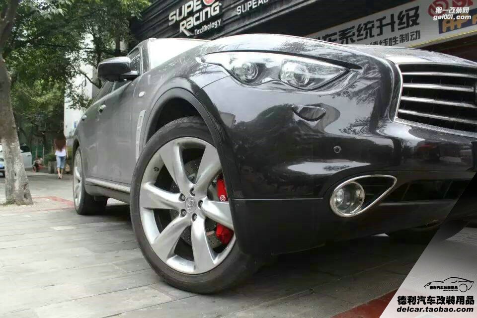 大連汽車改裝英菲尼迪QX70改裝Brembo布雷博前6活塞后4活塞GT剎車完工