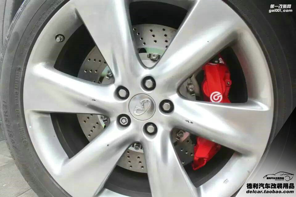 大連汽車改裝英菲尼迪QX70改裝Brembo布雷博前6活塞后4活塞GT剎車完工