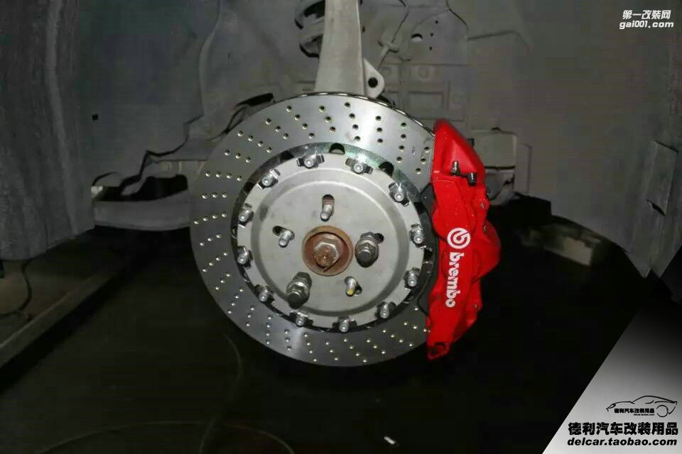 大連汽車改裝英菲尼迪QX70改裝Brembo布雷博前6活塞后4活塞GT剎車完工
