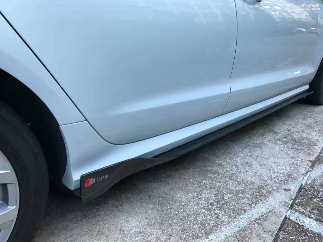 轎車碳纖維側(cè)裙通用款