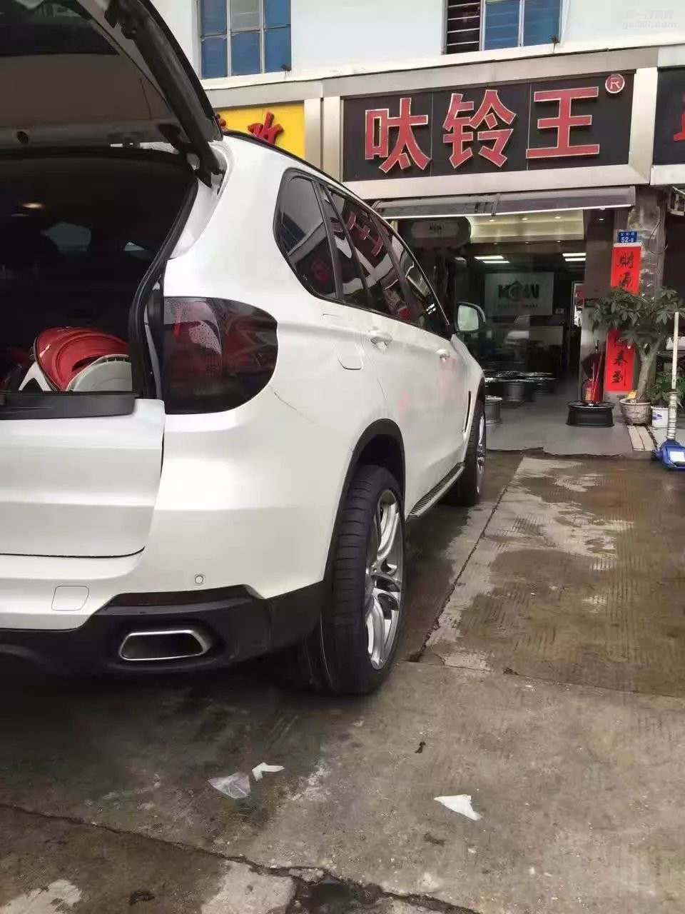 寶馬，換原裝 21寸 完工 ！
