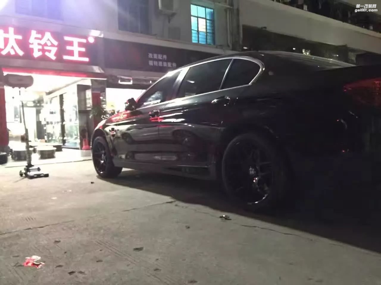 寶馬，換鍛榮社 19寸 完工！