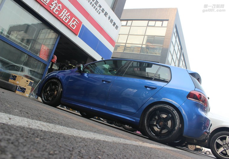 海亞：日本橫濱ADVAN GT 18 19寸 高爾夫67GTIR20 速騰GLI A45SLACLA A3S3等 藍色灰色黑色