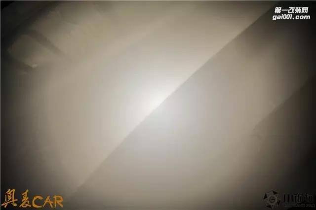誰(shuí)說(shuō)商務(wù)車不可以年輕態(tài) 寶馬730i 貼膜改色珠光白