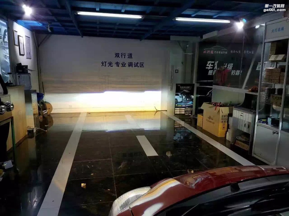 【南寧雙行道車(chē)燈】-想知道雅力士四近四遠(yuǎn)外加黃金眼有多漂亮嗎?