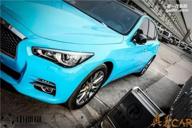 英菲尼迪Q50 貼膜改色天空藍(lán)車身改色膜
