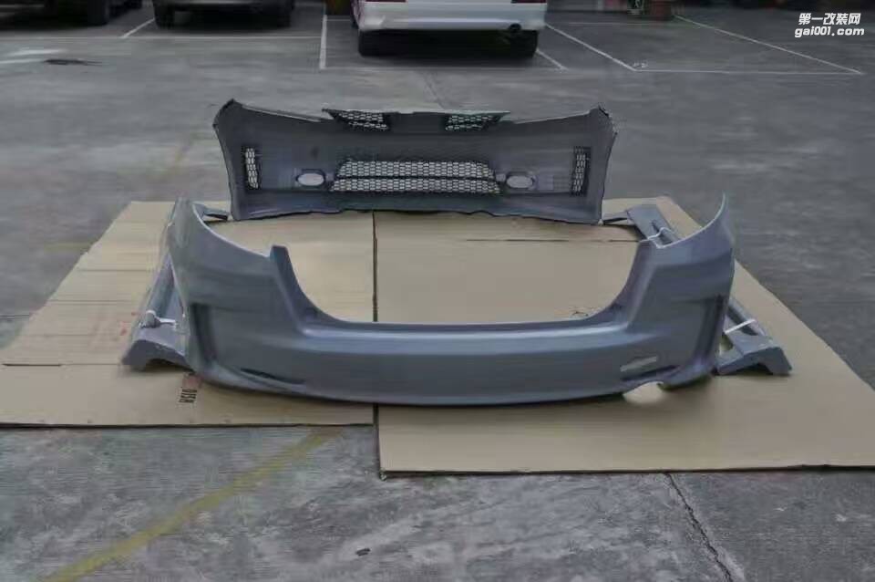 飛度炫酷大包圍改裝完成